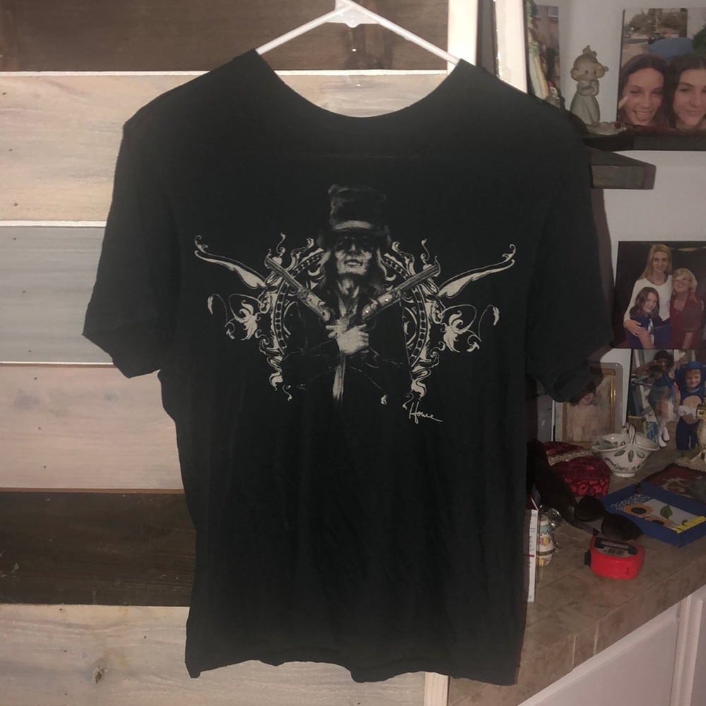 Unisex - graphic shirt - small size